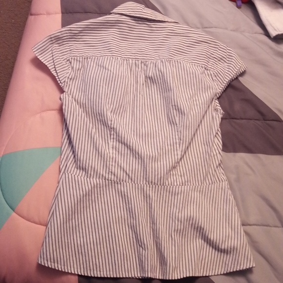 LOFT top - Picture 2 of 3